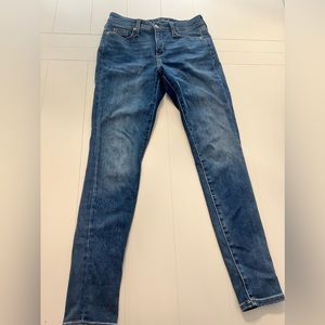 Universal thread jeans